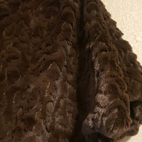 Plush Brown Teddy Jacket with Satin Lining - Picture 4 of 6